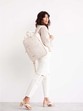 BEIS The Expandable Backpack 
in Beige